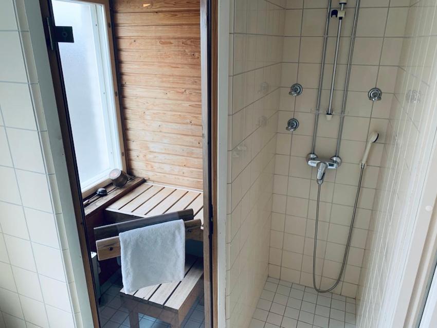 Hotelli Uninen Kotka Buitenkant foto
